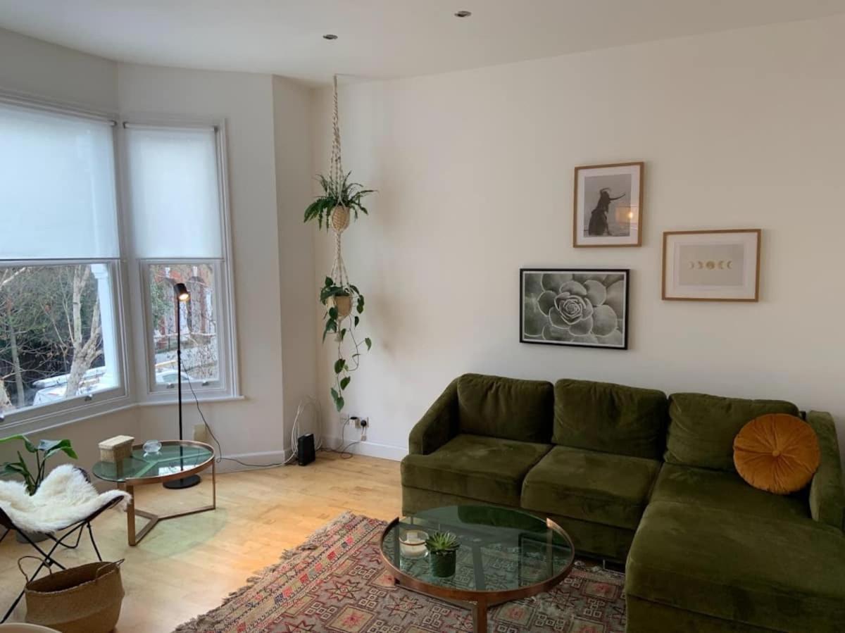 Lovely Spacious 1-Bedroom Flat In Tufnell Park Close To Central ロンドン エクステリア 写真